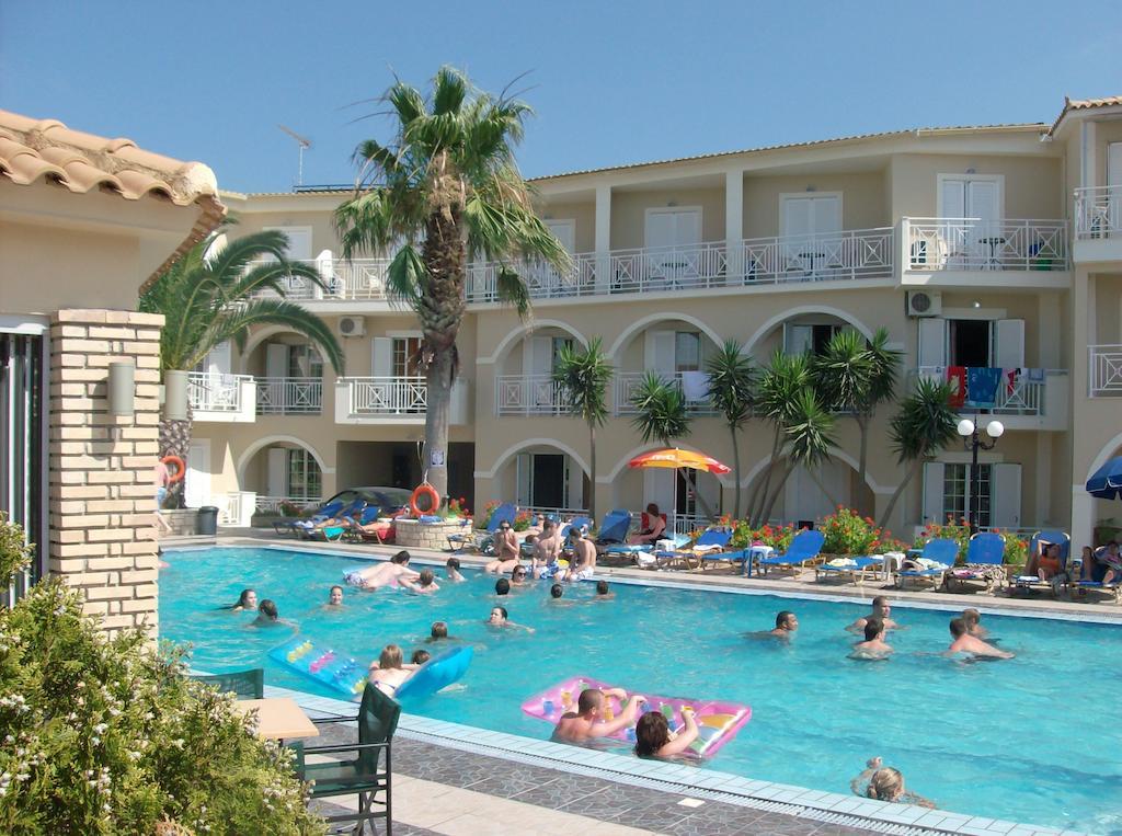 Vivian Hotel Laganas Exteriör bild
