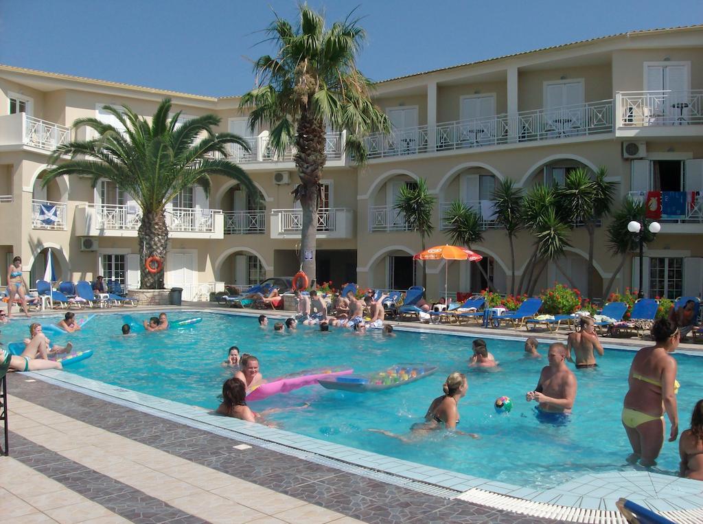 Vivian Hotel Laganas Exteriör bild